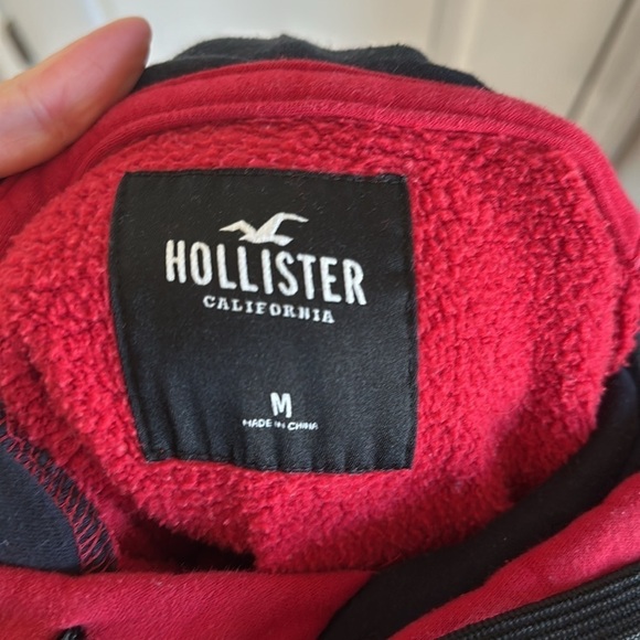 Hollister California Red And Black Long Sleeve Hoodie - Picture 10 of 11